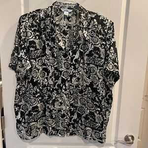 ship n shore women’s short sleeve blouse. Plus size 26W
